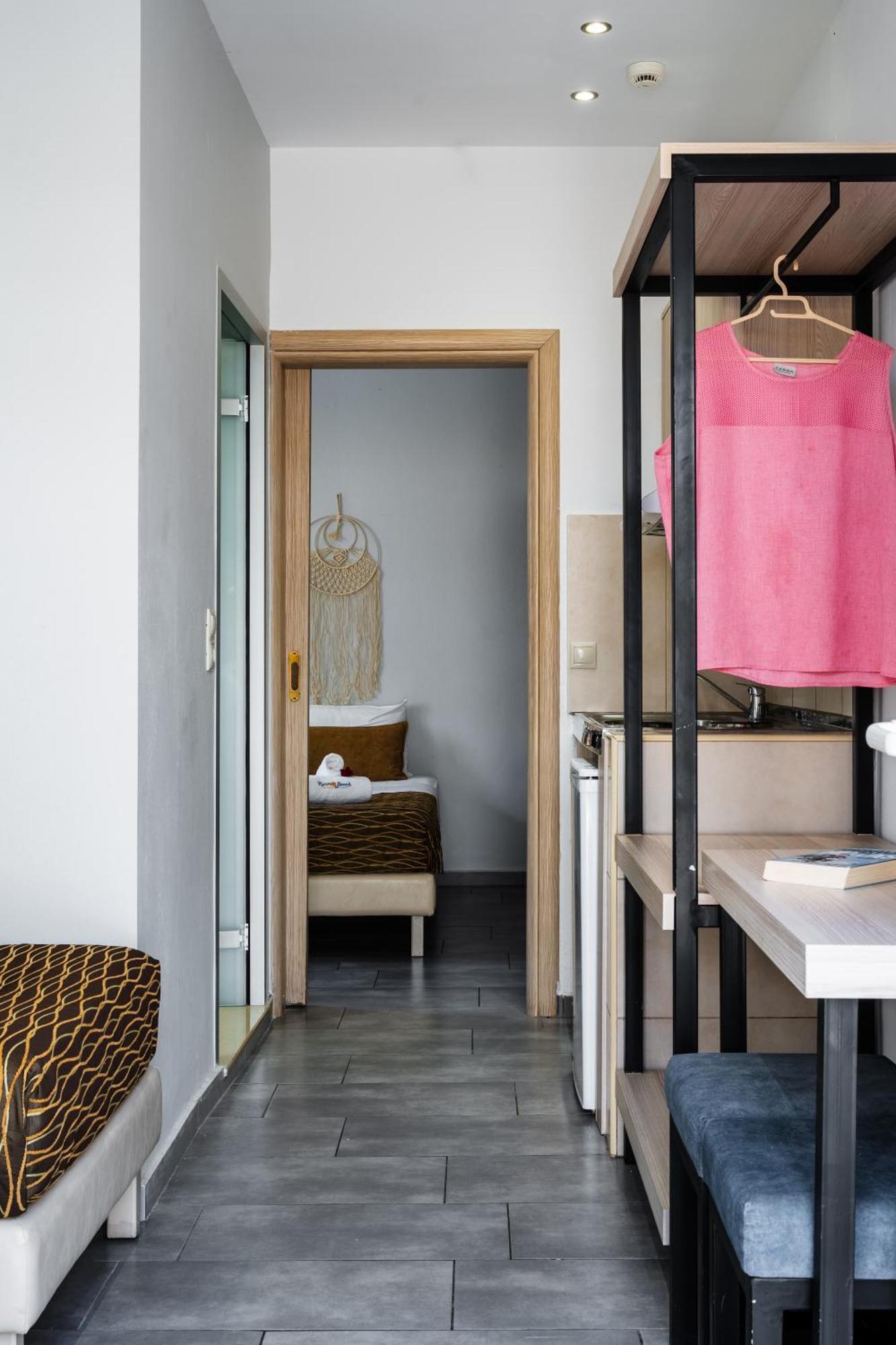 Kastro Beach Apartments Malia Eksteriør billede